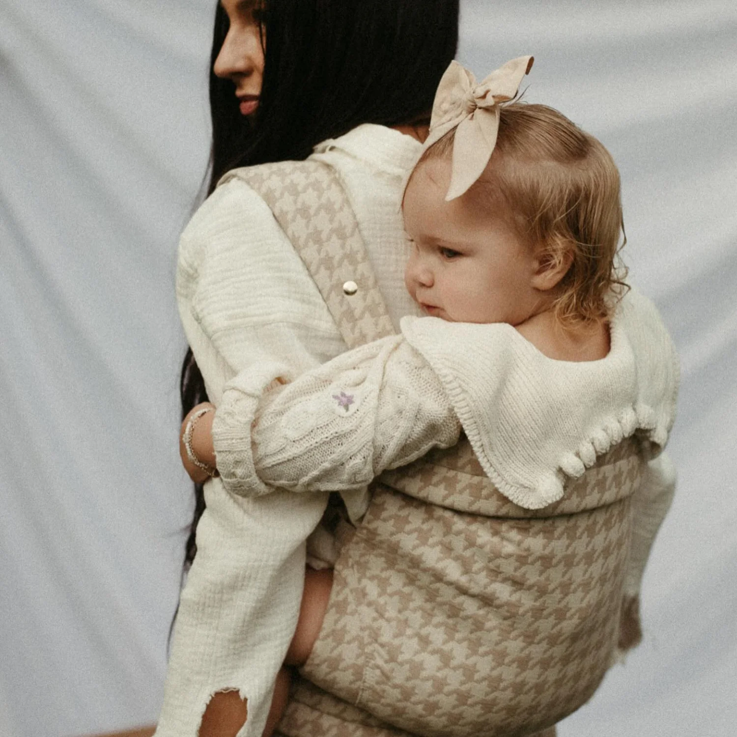 Cuddly™ Embrace Carrier – Everyday Essential