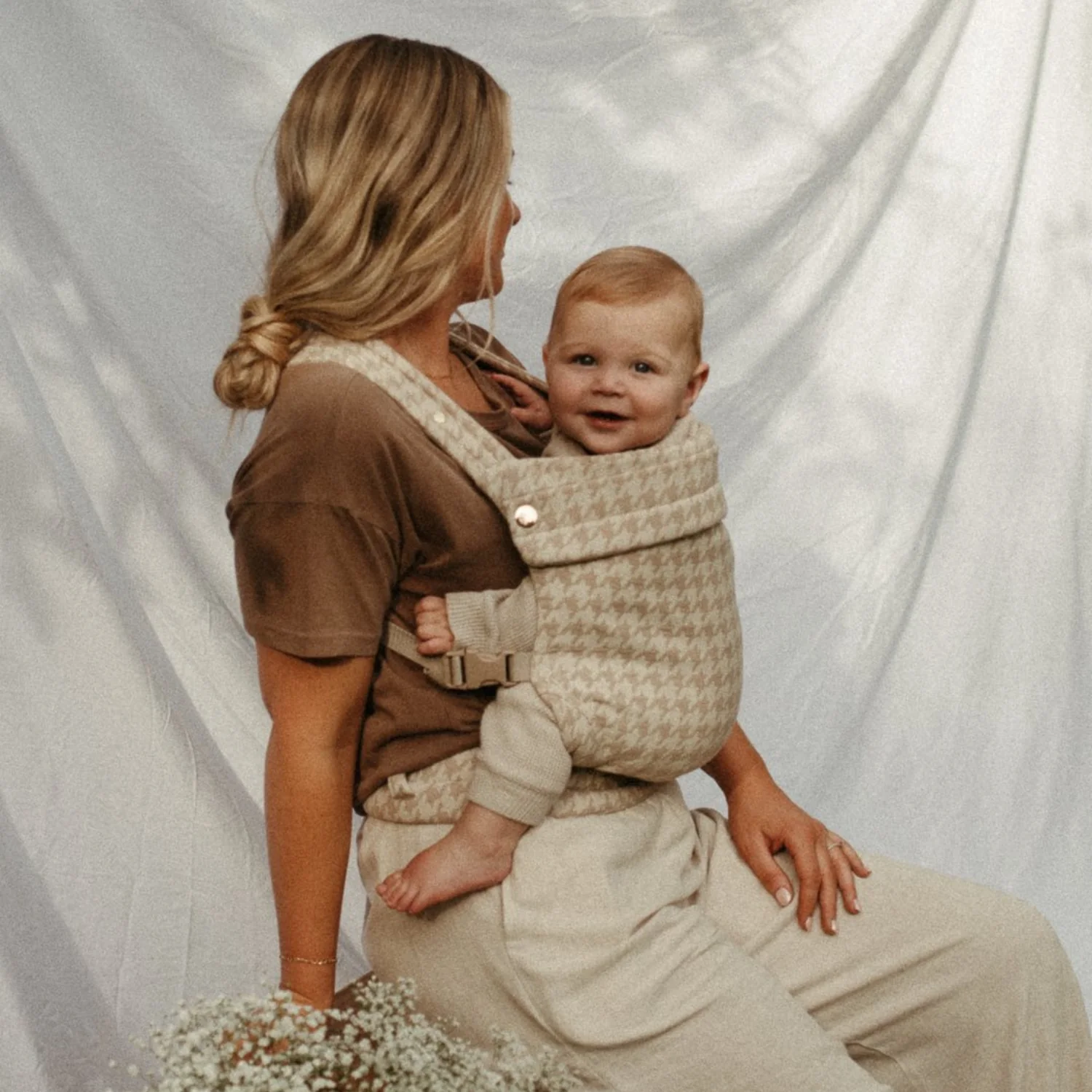 Cuddly™ Embrace Carrier – Everyday Essential