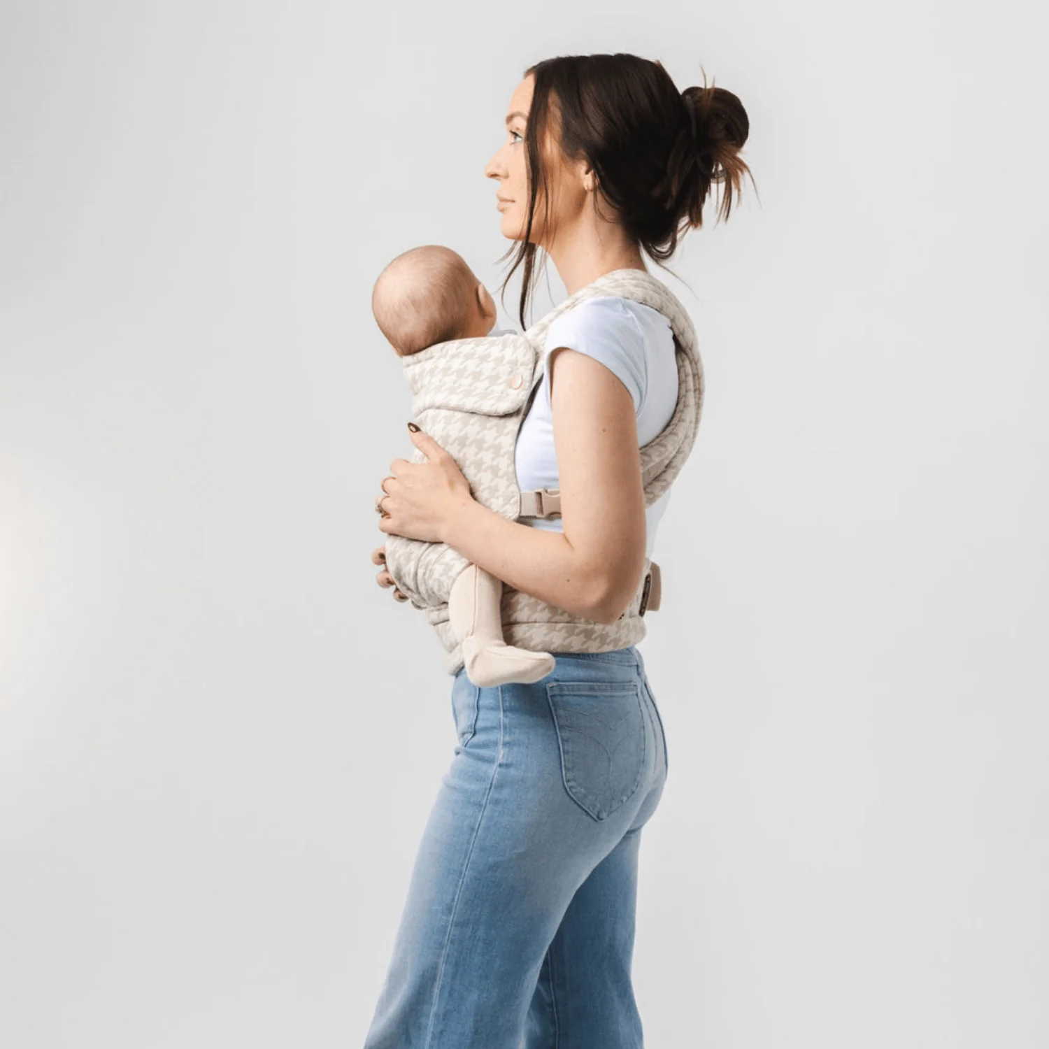 Cuddly™ Embrace Carrier – Everyday Essential