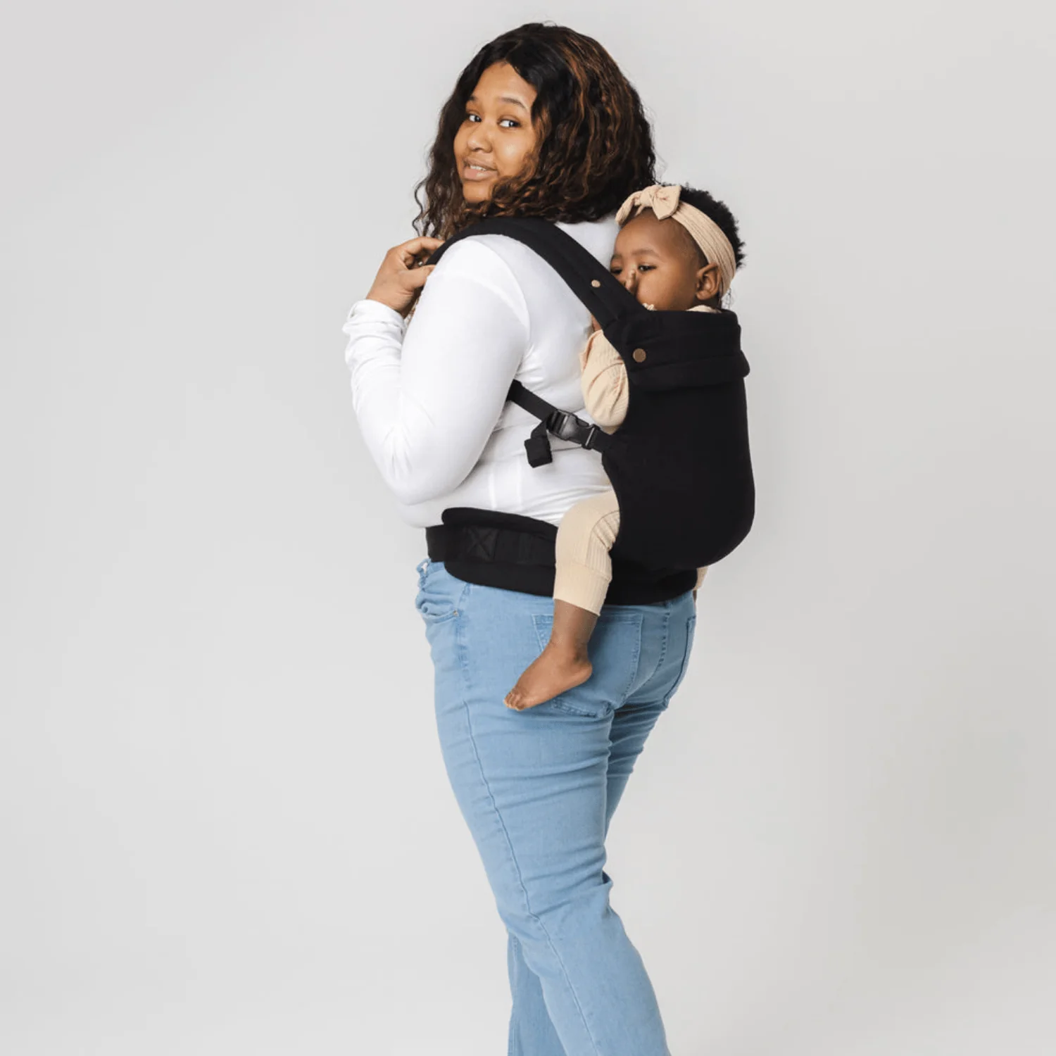 Cuddly™ Embrace Carrier – Everyday Essential